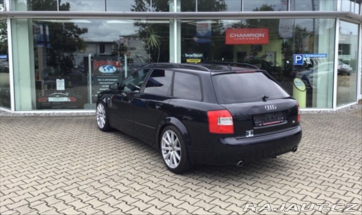 Audi A4 Avant 3,0 220 PS • Auto 2003
