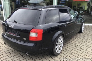 Audi A4 Avant 3,0   220 PS • Auto 2003