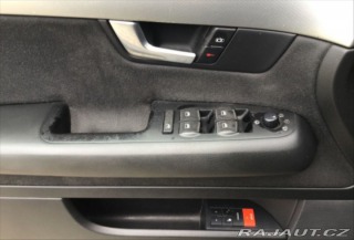 Audi A4 Avant 3,0   220 PS • Auto 2003