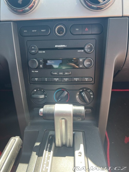Ford Mustang GT 2005
