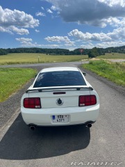 Ford Mustang GT 2005