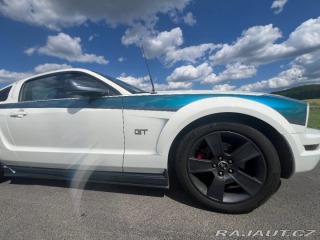 Ford Mustang GT 2005
