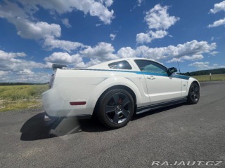 Ford Mustang GT 2005