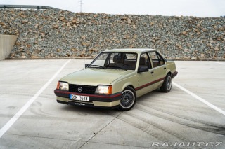 Opel Ostatní modely Ascona 2,0   C 1800