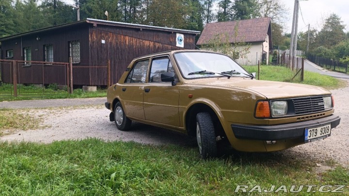 Škoda 105 S 1800