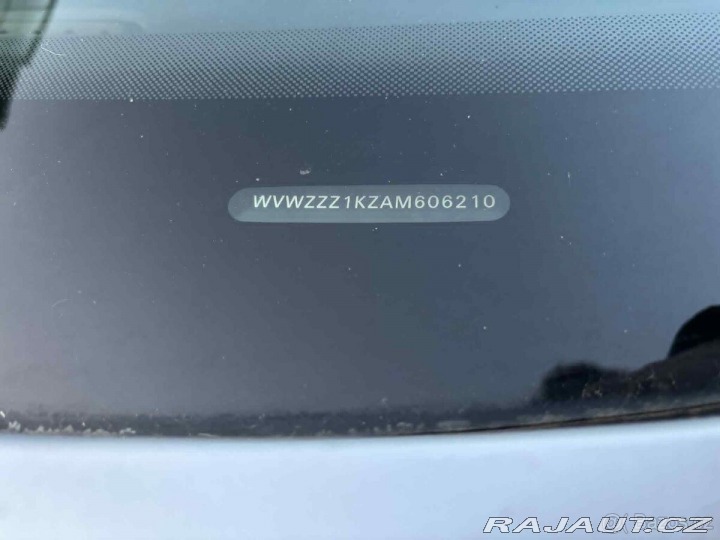 Volkswagen Golf Variant 1,6 TOP STAV - 2009
