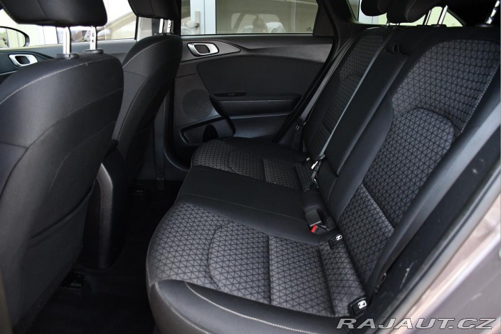 Kia Ceed 1.6CRDi TAŽNÉ A/T ČR KAME 2019