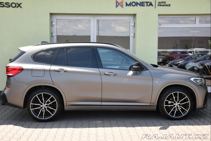 BMW X1 sDrive18d M-SPORT HUD 2020