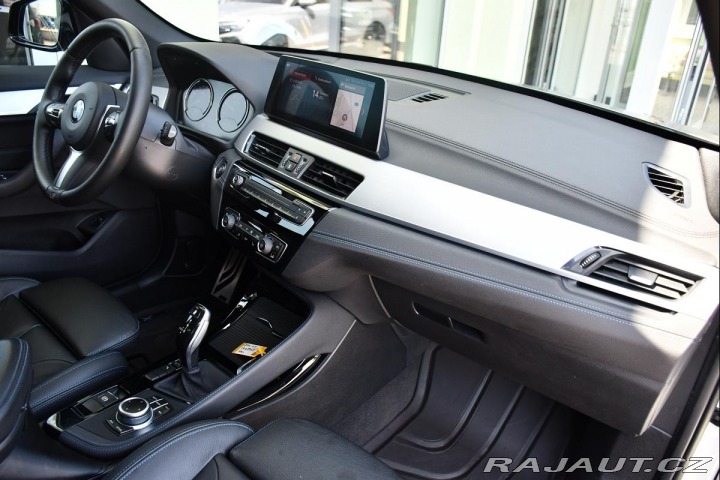 BMW X1 sDrive18d M-SPORT HUD 2020