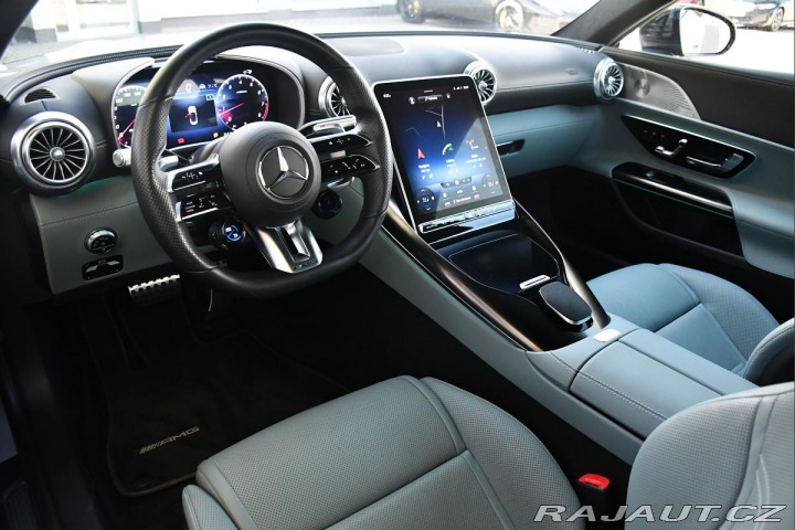 Mercedes-Benz SL AMG Rezervace 2023