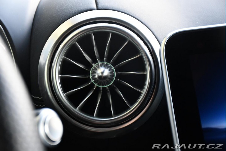 Mercedes-Benz SL AMG Rezervace 2023