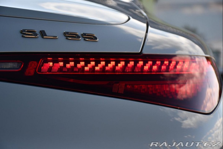 Mercedes-Benz SL AMG Rezervace 2023