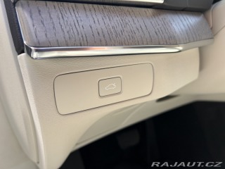 Volvo XC90 B5 AWD PLUS Bright 7míst 2024