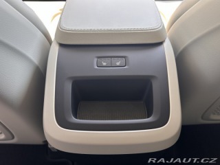 Volvo XC90 B5 AWD PLUS Bright 7míst 2024