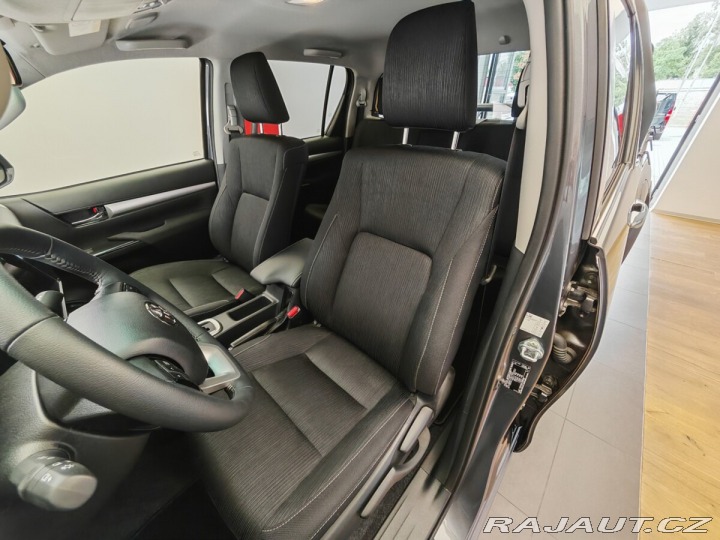 Toyota Hilux 2.4 D-4D Double Cab 4x4 A 2024