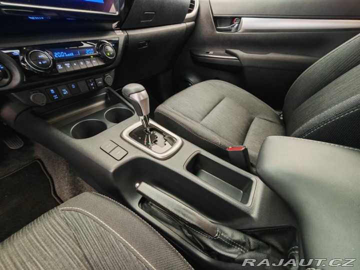 Toyota Hilux 2.4 D-4D Double Cab 4x4 A 2024