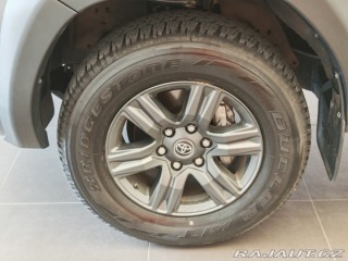 Toyota Hilux 2.4 D-4D Double Cab 4x4 A 2024