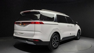 Kia Carnival NOBLESSE 2.2 CRDi 2021