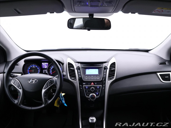Hyundai i30 1,4 CVVT 73kW CZ 1.Maj Kl 2015