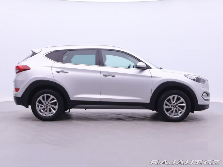 Hyundai Tucson 2,0 CRDI 100kW Trikolor C 2016
