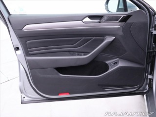 Volkswagen Passat 2,0 TDI 147kW 4M DSG CZ D 2021