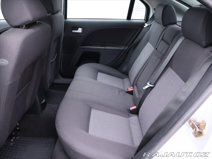 Ford Mondeo 2,0 i 107kW Klimatizace C 2002
