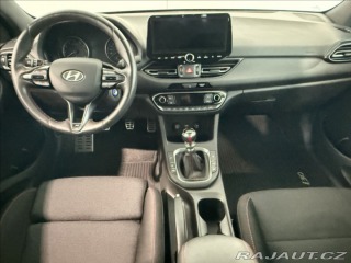 Hyundai i30 1,5 TGDI NLINE 1.MAJITEL 2022