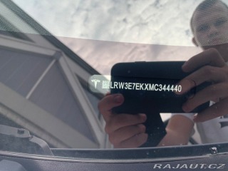 Tesla Model 3 LR 4x4, 62tis km, PLNÝ re 1800