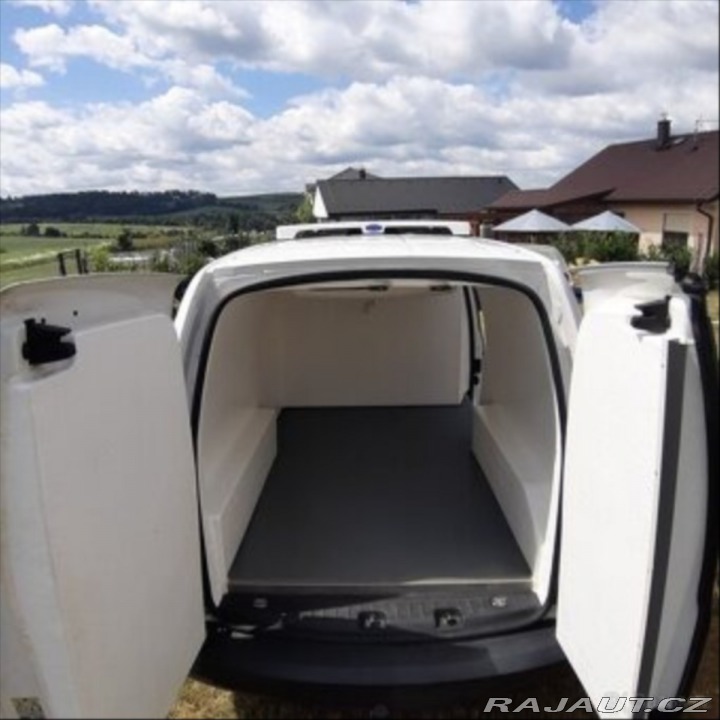Volkswagen Caddy 2,0 TDI skříň, chladicí 2019