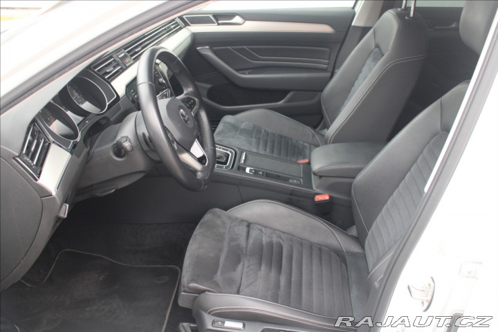 Volkswagen Passat 2,0 TDi 140kW DSG Eleganc 2020