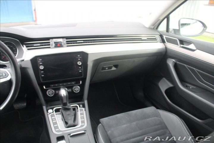 Volkswagen Passat 2,0 TDi 140kW DSG Eleganc 2020