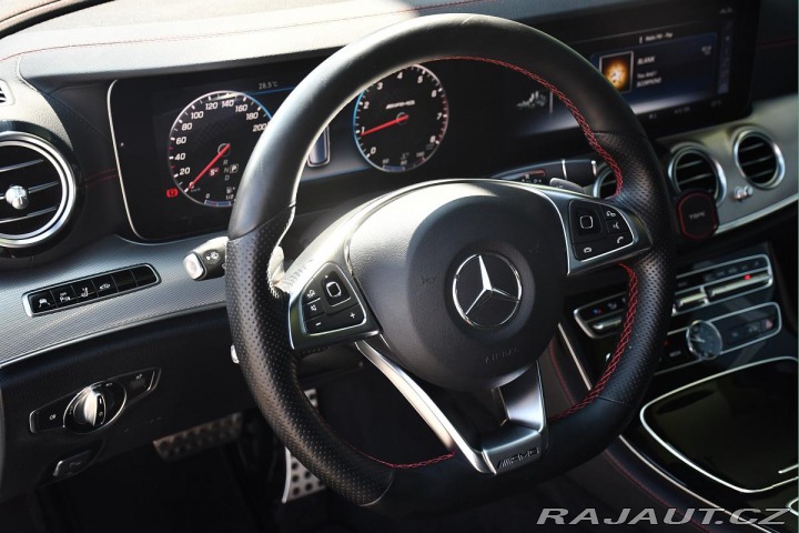 Mercedes-Benz E 43 AMG PANORAMA REZERVACE 2017
