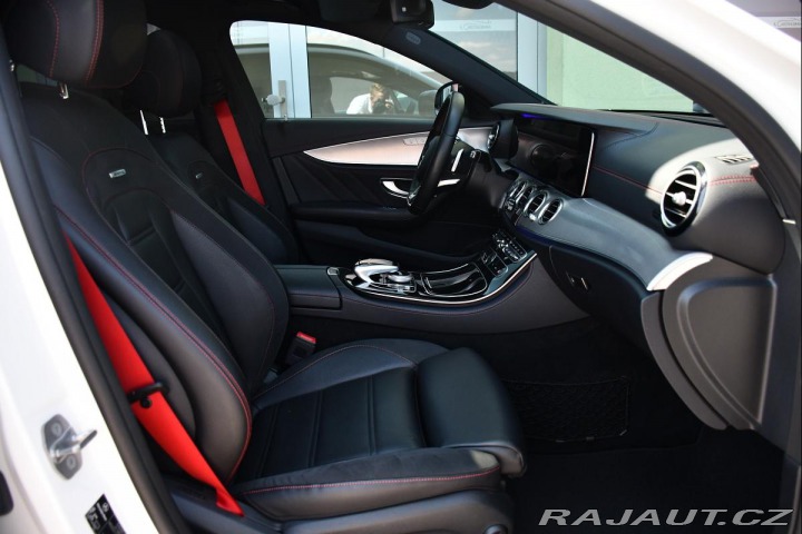 Mercedes-Benz E 43 AMG PANORAMA REZERVACE 2017