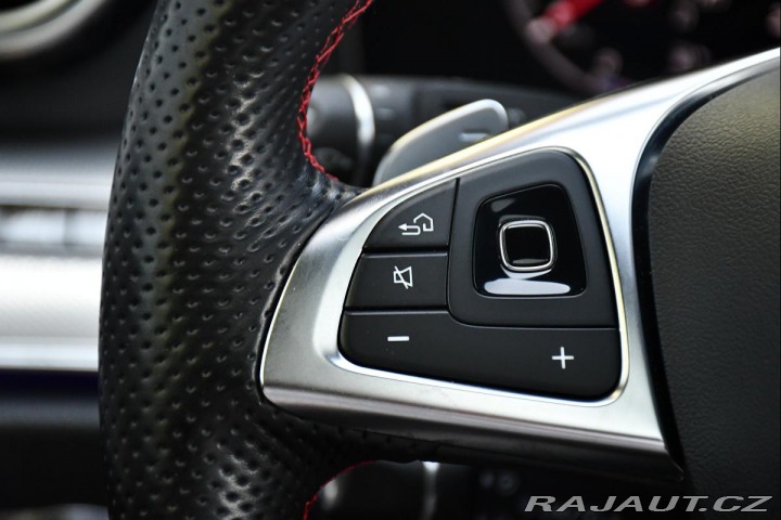 Mercedes-Benz E 43 AMG PANORAMA REZERVACE 2017