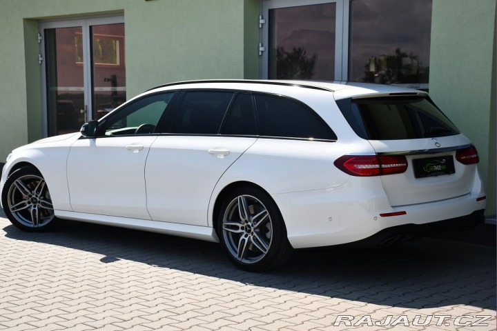 Mercedes-Benz E 43 AMG PANORAMA REZERVACE 2017