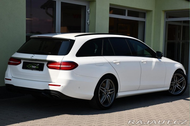Mercedes-Benz E 43 AMG PANORAMA REZERVACE 2017