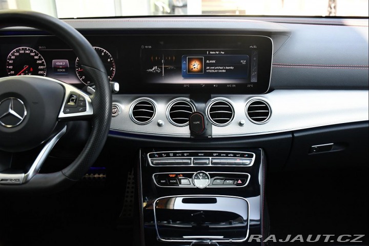 Mercedes-Benz E 43 AMG PANORAMA REZERVACE 2017