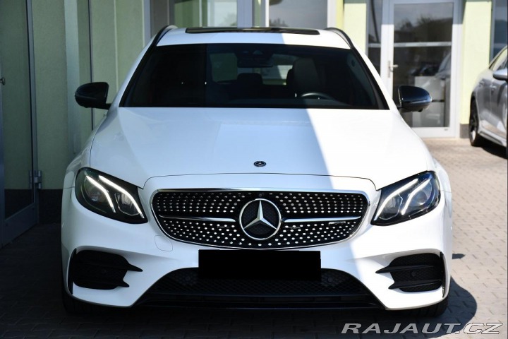 Mercedes-Benz E 43 AMG PANORAMA REZERVACE 2017