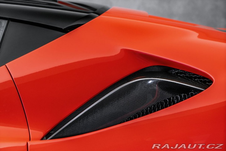 Ferrari SF90 2022