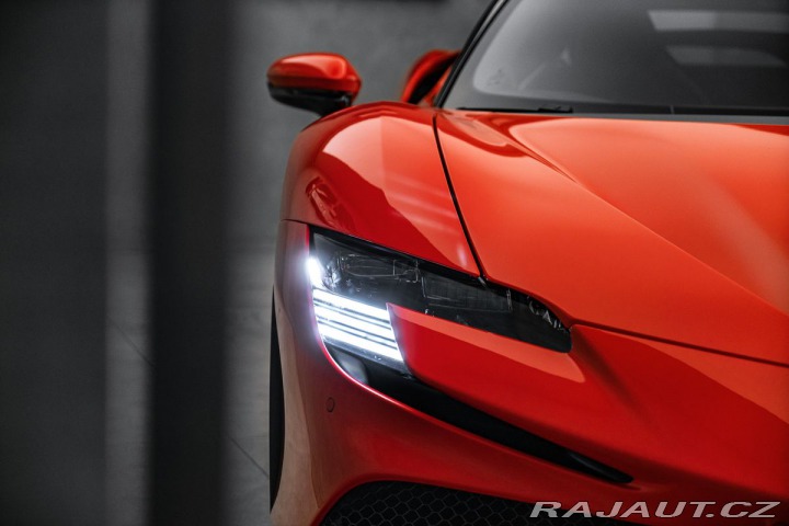 Ferrari SF90 2022