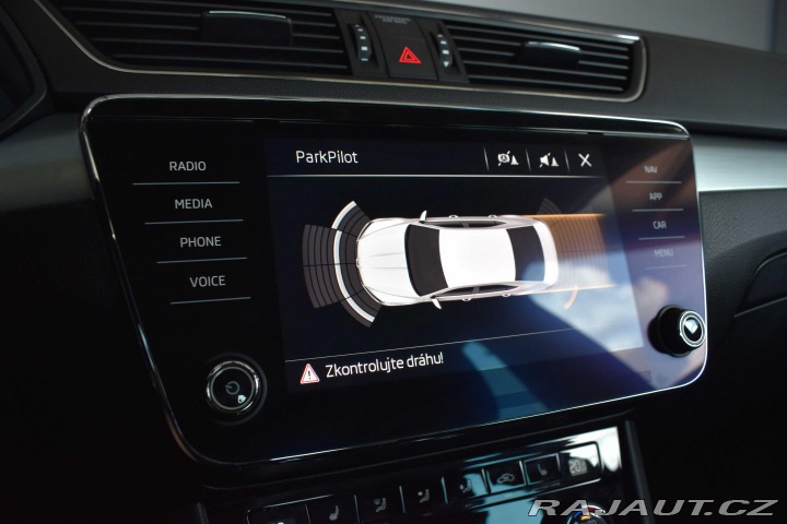 Škoda Superb 2.0 TDI 140kW DSG*4x4*NAV 2019