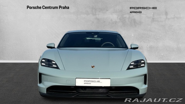 Porsche Taycan 2025