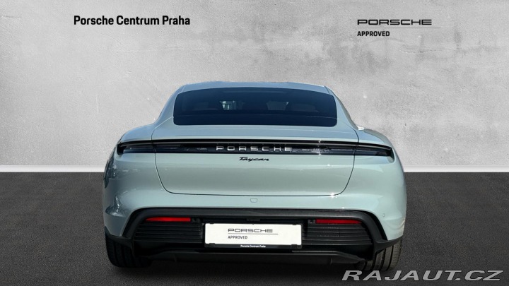 Porsche Taycan 2025