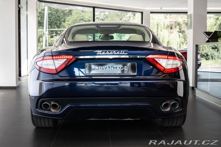 Maserati GranTurismo 2011