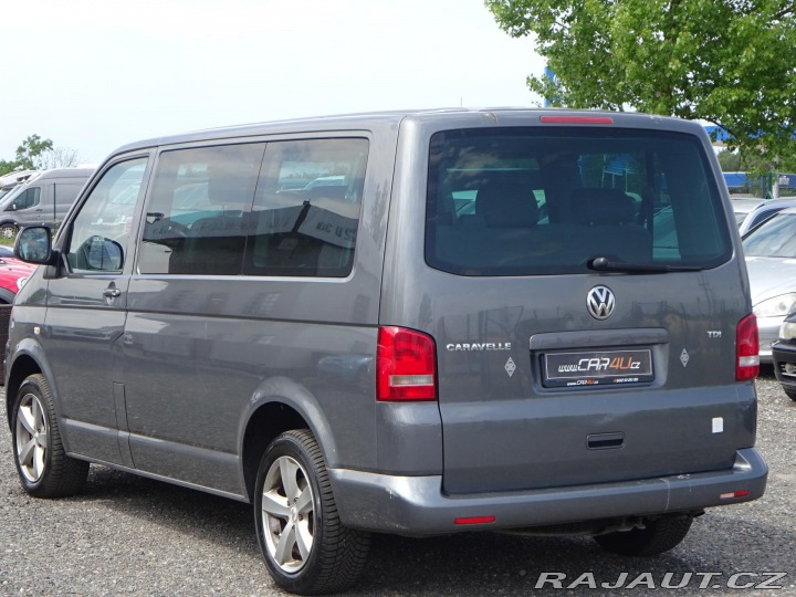Volkswagen Caravelle 2.0TDI 9 MÍST 2010