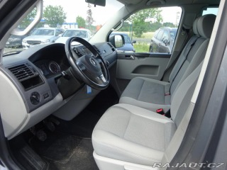 Volkswagen Caravelle 2.0TDI 9 MÍST 2010