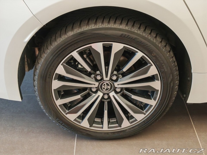 Toyota Corolla 1.8 Hybrid Style e-CVT se 2024
