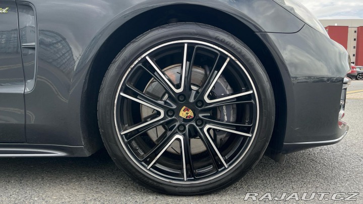 Porsche Panamera 4 E-Hybrid Sport Turismo 2019