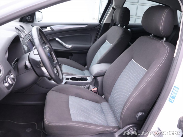 Ford Mondeo 1,6 i 118 kW EcoBoost 2013