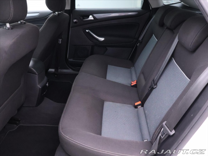 Ford Mondeo 1,6 i 118 kW EcoBoost 2013
